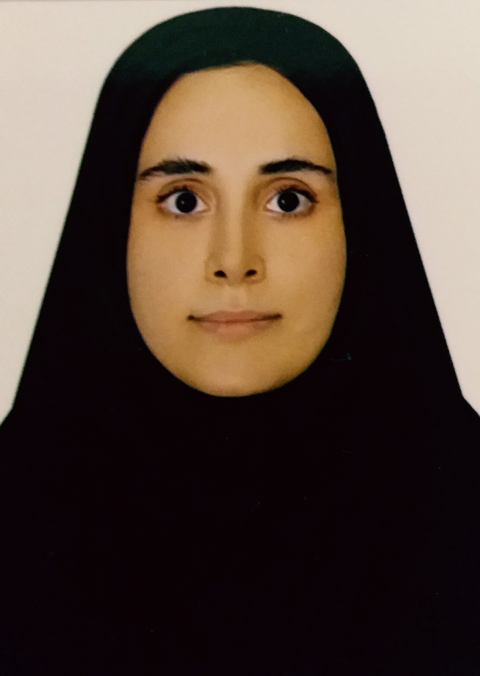 زهرا اشرفی