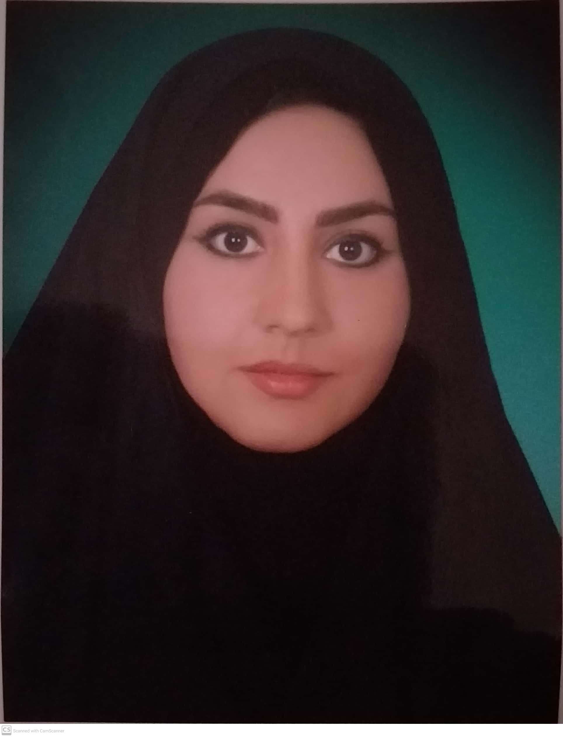 زینب شریفی