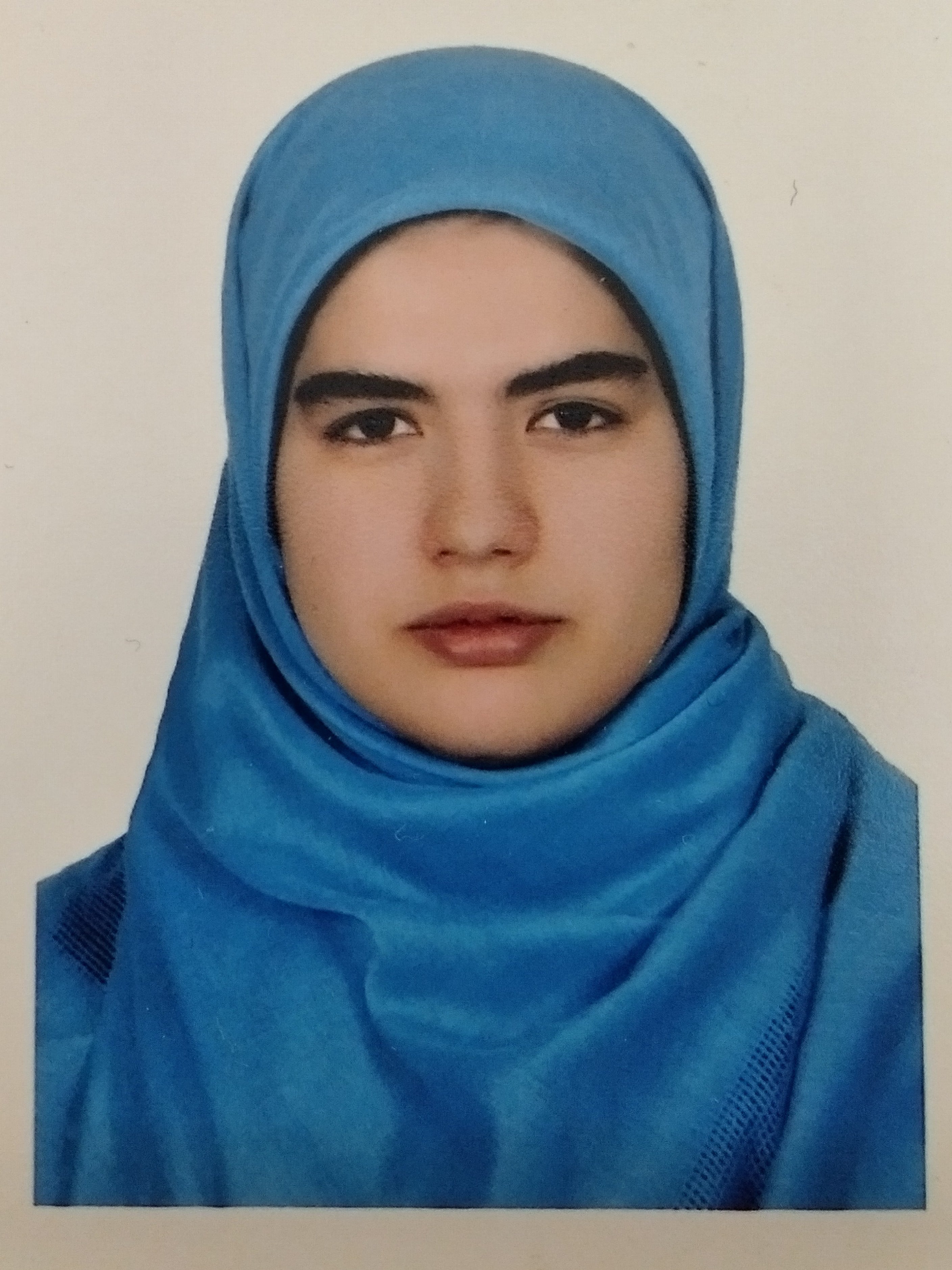 حنانه افشار